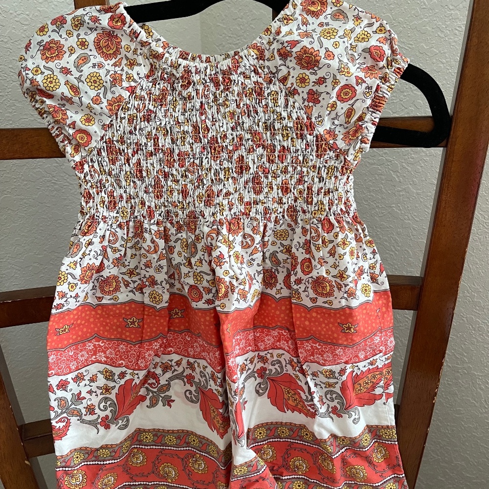 Girls dress